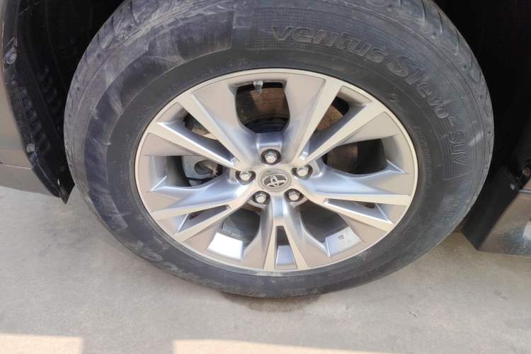 Used Toyota Highlander 2015 2.0T Four-Wheel Drive Elite Edition 7-Seater