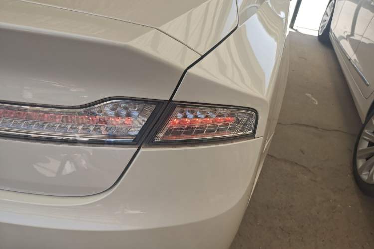 Used Lincoln MKZ 2014 2.0T Luxury Edition
