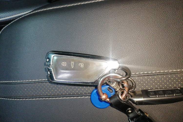 Used Volkswagen Talagon 2022 380TSI Four-Wheel Drive Flagship Shengjing Edition 6 Seats Vehicle Key