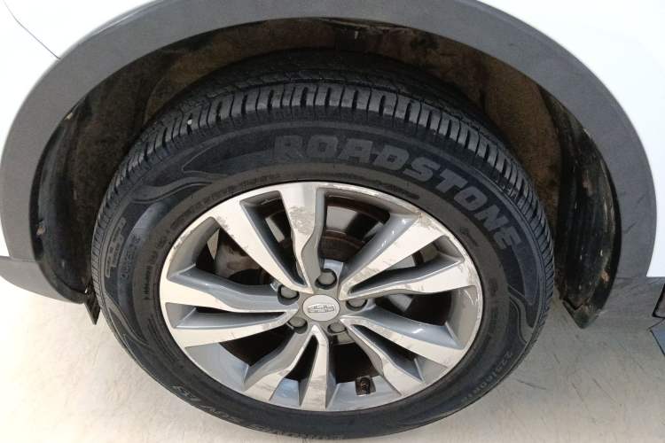 Used Geely Auto Emgrand X7 Sport 2016 1.8TD Automatic ZhiZun Version Left Front Wheel Hub