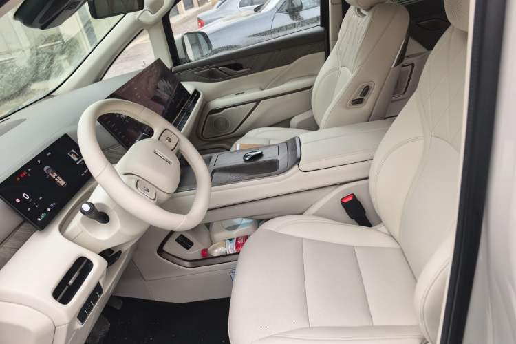 Used Wey Gaoshan 2025 Model Four-Wheel Drive Gao Shan 7
