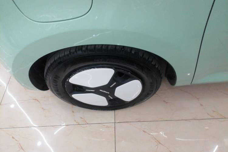 Used CHANGAN NEVO Lumin 2022 210km Sweet Edition Left Front Wheel Hub