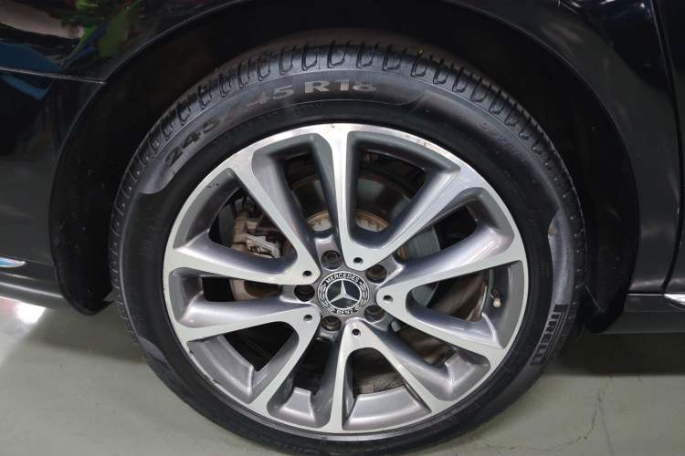 Used Mercedes-Benz E-Class 2018 Facelift E 200 L
