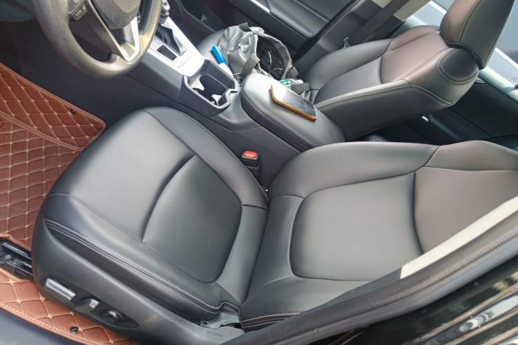 Used Toyota RAV4 2023 2.0L CVT 4x4 Adventure Edition Left Front Seat