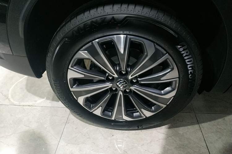 Used Buick Envision 2025 25T Entry-Grade Platinum Edition