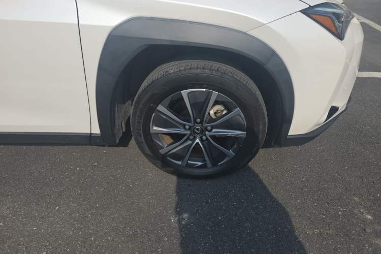 Used Lexus UX New Energy 2020 300e Pure·Enjoy Edition Exterior 4