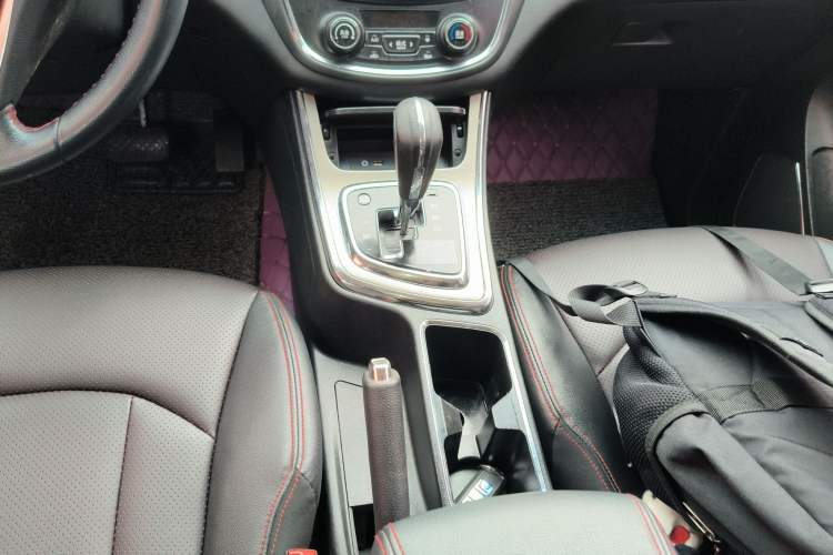 Used Baojun 560 2016 1.8L iAMT Luxury Model