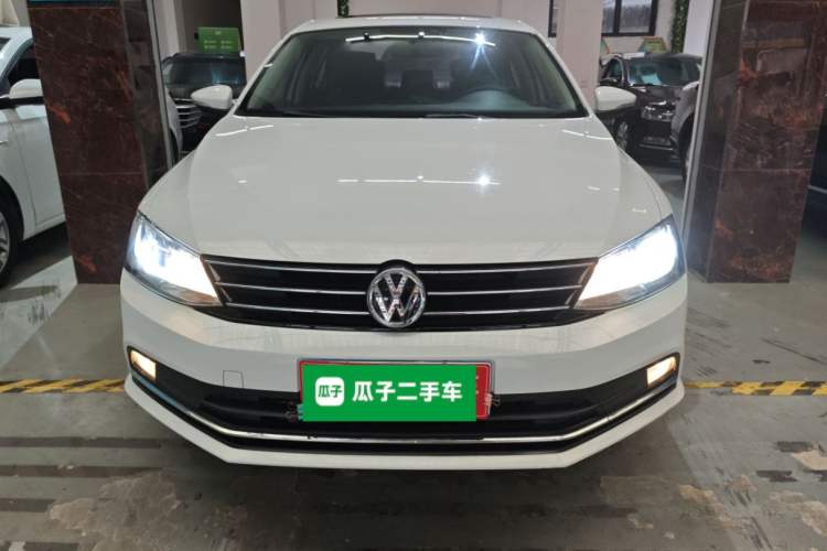 Used Volkswagen Sagitar 2016 230TSI 25th Anniversary Edition Front