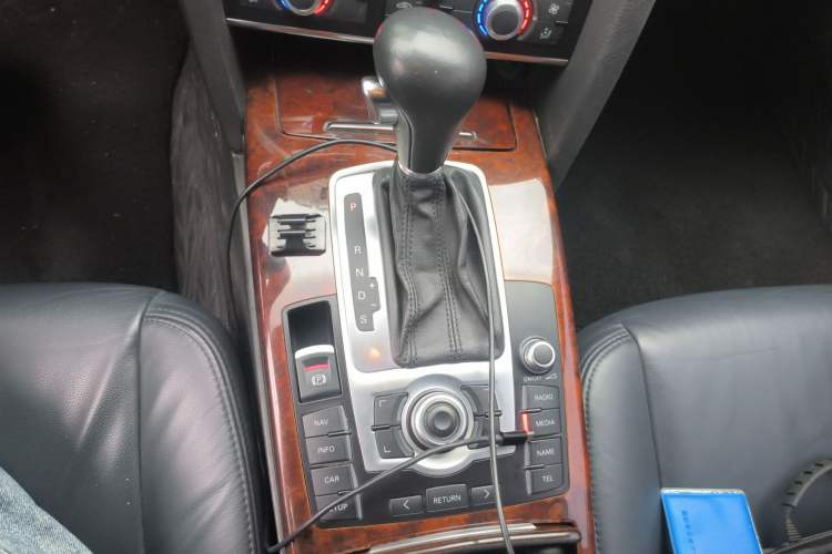 Used Audi A6L 2011 2.4L Technology Edition Gear Lever