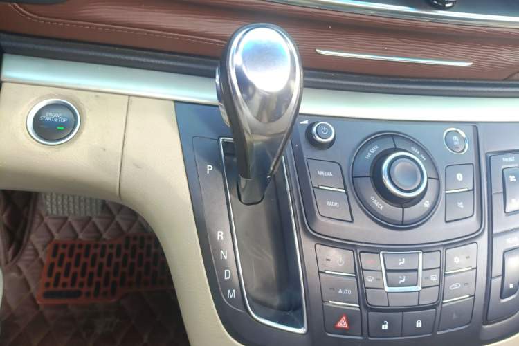 Used Buick GL8 2018 28T Luxury Model China VI Standard