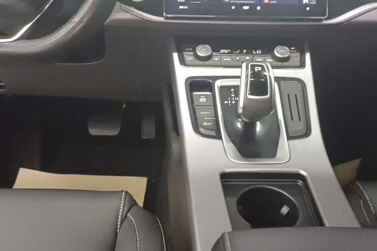 Used Geely Auto Emgrand X7 Sport 2021 Million Edition 1.8TD DCT Two-Wheel Drive Comfort Model