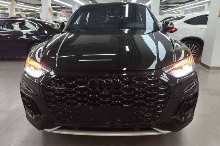Used Audi Q5L Sportback 2022 Updated 40 TFSI Luxury Edition
