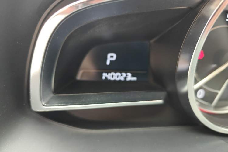 Used Mazda 3 Axela 2014 Hatchback 2.0L Automatic Flagship Model