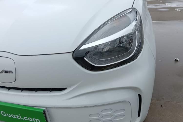 Used Roewe Clever 2021 302 km New Four-Seater Super-Efficient Version Left Front Headlight