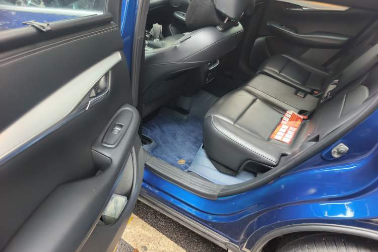 Used Infiniti QX50 2018 2.0T Two-Wheel Drive Fashion Edition Left Rear Seat