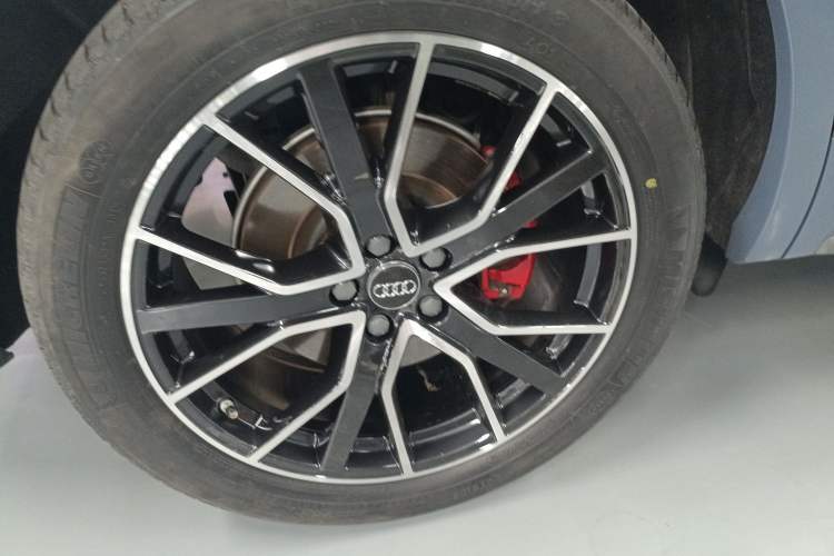 Used Audi Q5L 2022 40T RS Package Performance Model
