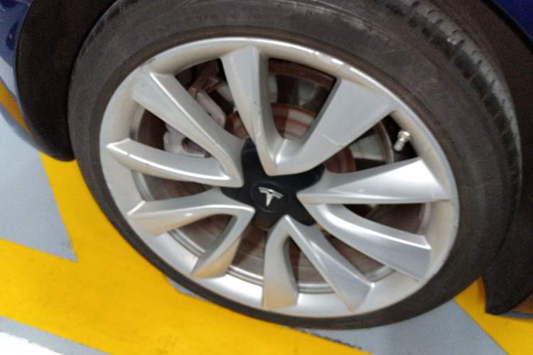 Used Tesla Model 3 (Import) 2019 Long-Range Rear-Wheel-Drive Version
