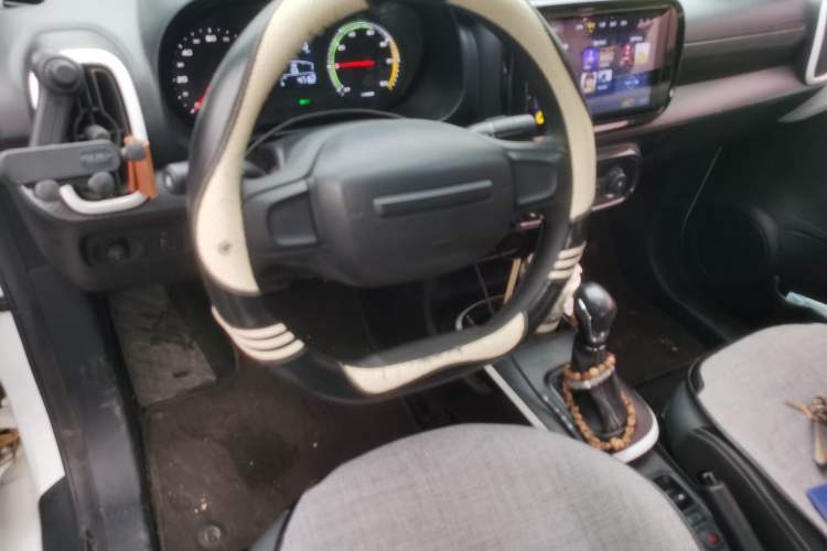 Used Roewe Clever 2022 311km QiQi BoBo Edition Steering Wheel