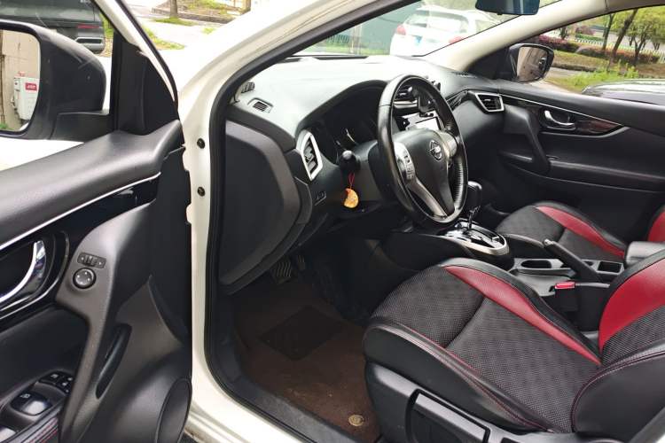 Used Nissan Qashqai 2017 2.0L CVT Smart Enjoyment Version China V Standard Driver Seat