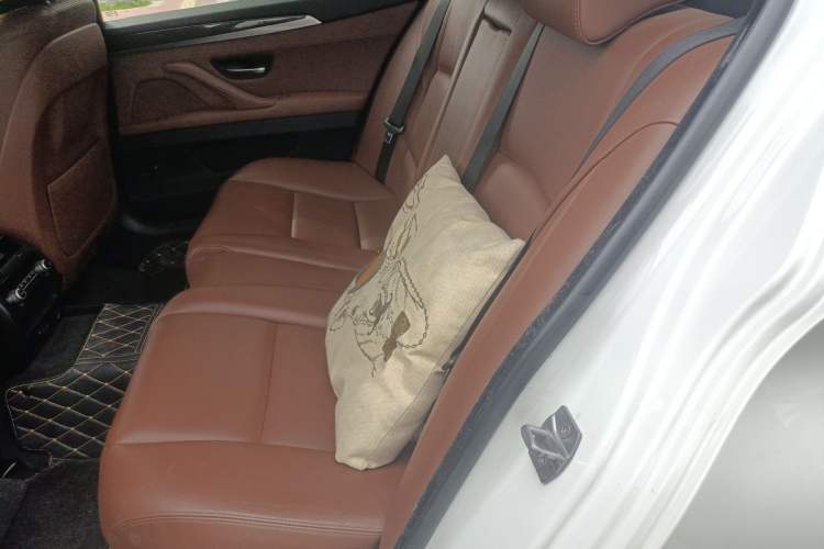 Used BMW 5 Series 2014 528Li Leading Model