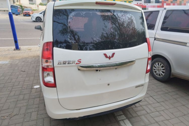 Used Wuling Hongguang 2014 1.5L Standard Version
