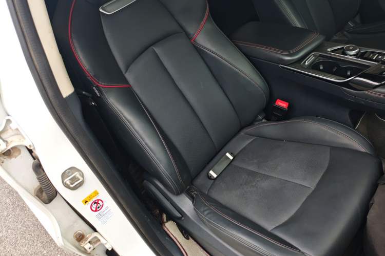 Used Changan UNI-T 2020 1.5T Prestige Version
