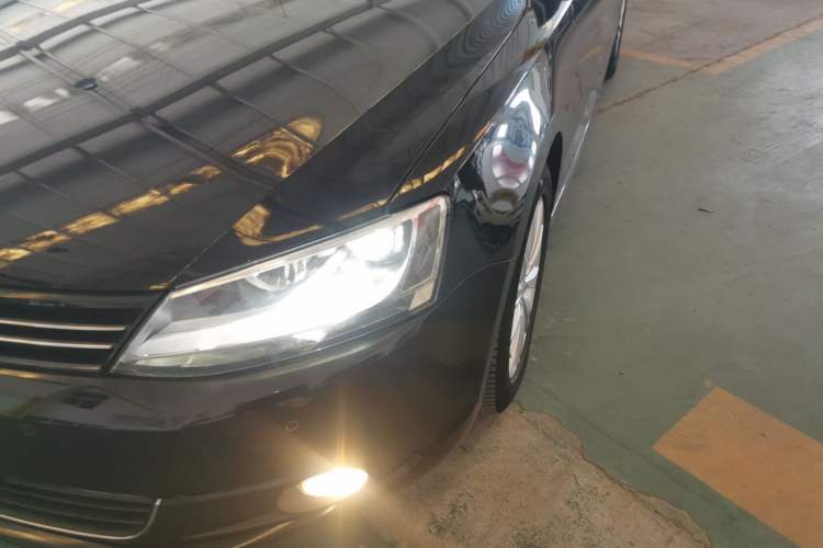 Used Volkswagen Sagitar 2014 Revised Version 1.4TSI Automatic Luxury Edition Left Front Headlight