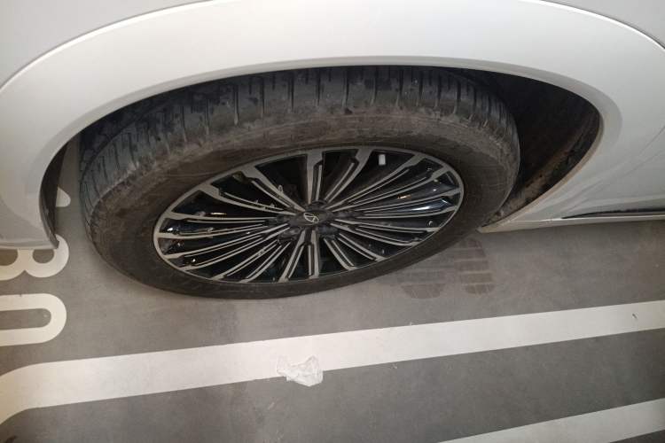 Used Chery Tiggo 9 2025 2.0T Automatic Two-Wheel Drive Luxury Edition 5 Seats
