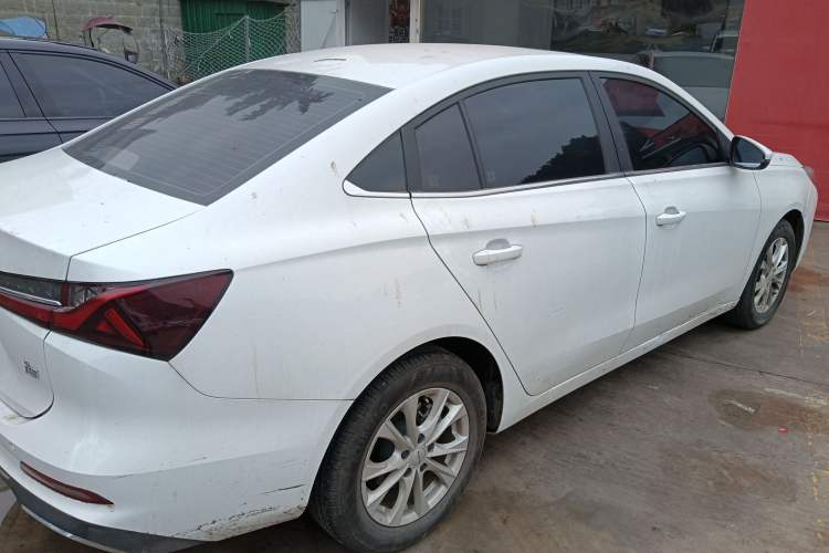 Used Roewe i5 2023 1.5L CVT Luxury Edition Rear Right 45 Deg