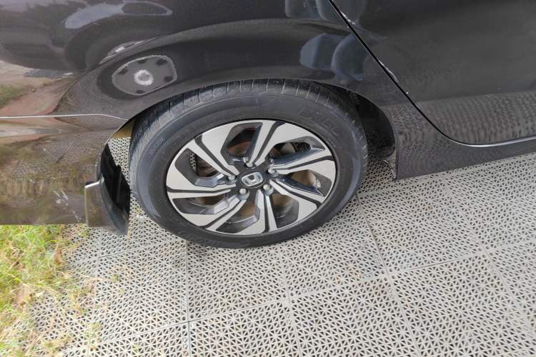 Used Honda Crider 2016 1.8L CVT Luxury Edition Right Rear Wheel Hub