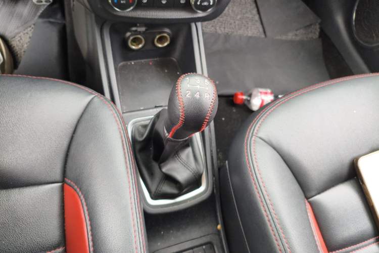 Used Haval H1 2015 1.5L Manual Luxury Model Gear Lever