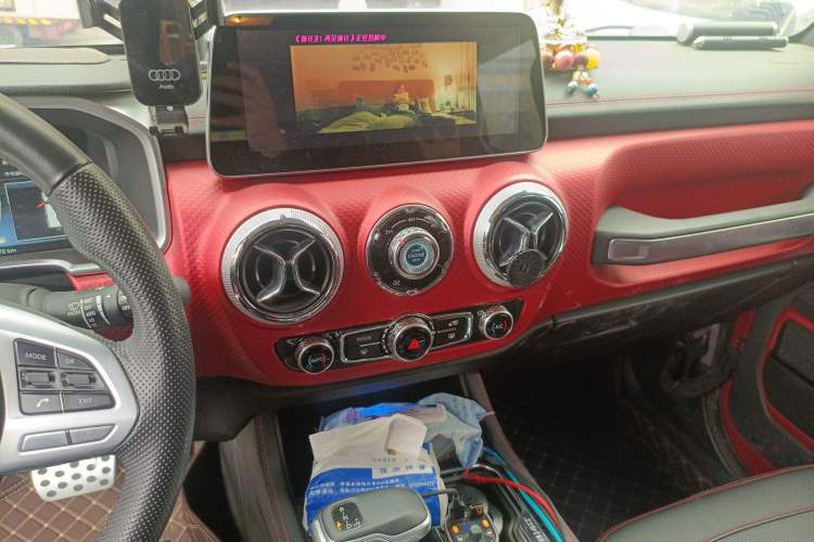 Used BAIC Off-Road BJ40 2020 2.0T Automatic Four-Wheel Drive Urban Hunter Edition Prestige Version Audio And AC Panel