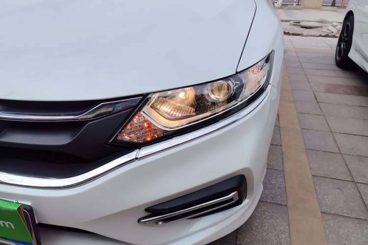 Used Honda Jade 2017 1.8L automatic Comfort version 5 seats