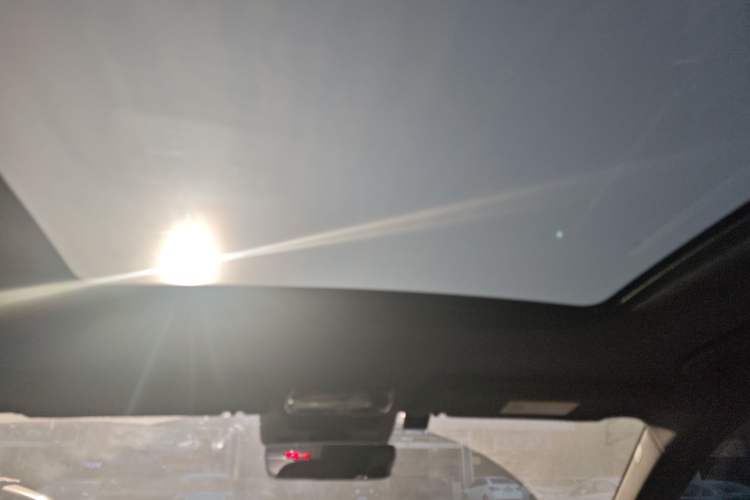 Used Lynk & Co 08 EM-P 2023 120km Long-Range Halo
