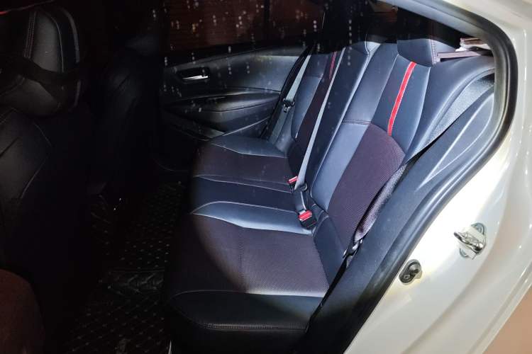 Used Toyota Levin 2021 Dual-Motor 1.8H E-CVT Sport Edition Left Rear Seat