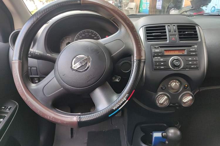 Used Nissan Sunny 2011 1.5XE CVT Comfort Edition Steering Wheel