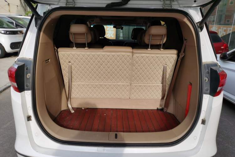 Used Buick GL8 2018 ES 28T Luxury Model China VI Standard Trunk