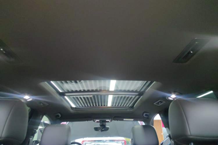 Used Cadillac XT6 2022 2.0T Six-Seater Four-Wheel Drive Luxury Version
