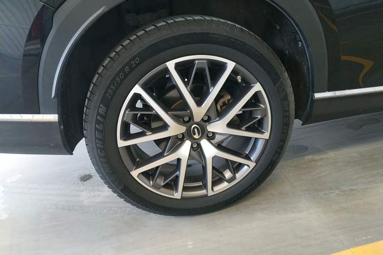 Used GAC Trumpchi GS8 2022 Linghang Series 2.0 TGDI Two-Wheel-Drive Luxury Smart Connectivity Version (7 Seats) Right Rear Wheel Hub