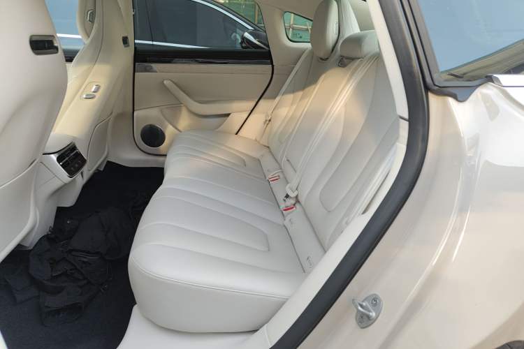 Used Hima Luxeed S7 2025 855 km Max