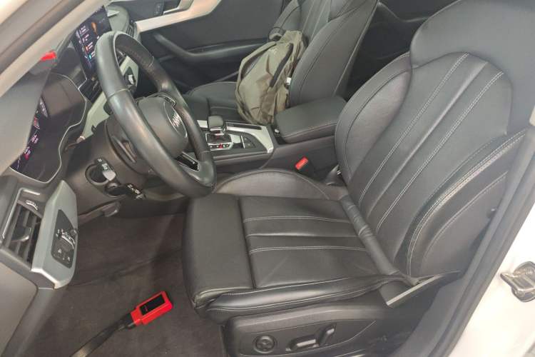 Used Audi A4L 2023 40 TFSI Fashion Dynamic Model Left Front Seat