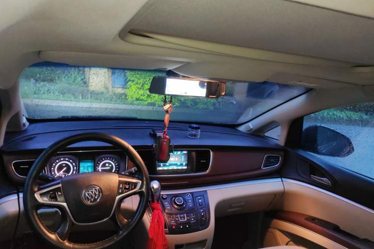 Used Buick GL8 2017 25S Luxury Version China V Standard
