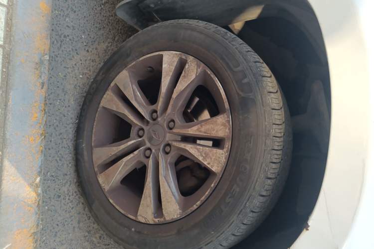 Used Chery Tiggo 3 2015 1.6L CVT ZhiShang Commemorative Edition