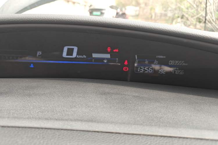 Used Honda Jade 2014 1.8L Automatic Comfort Elite Version 5 Seats