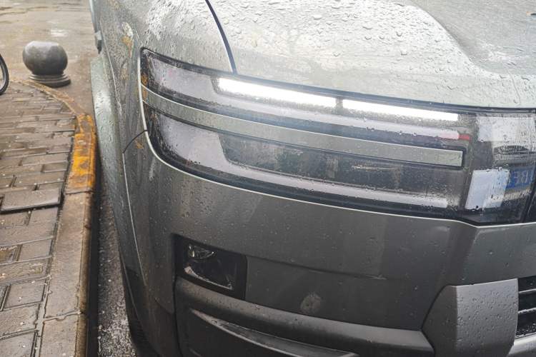 Used Formula Leopard Tai 7 2025 Model 200 km Two-Wheel Drive Max Edition
