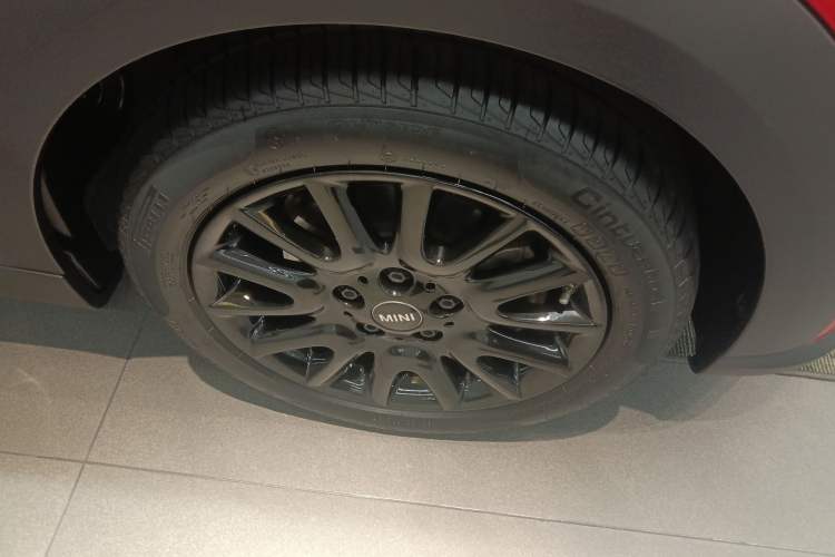 Used MINI 2023 1.5T ONE Five-Door Edition Exterior 4