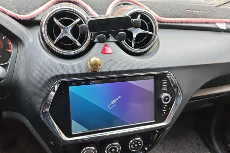 Used Soueast DX3 2016 1.5L Manual Luxury Edition Audio And AC Panel