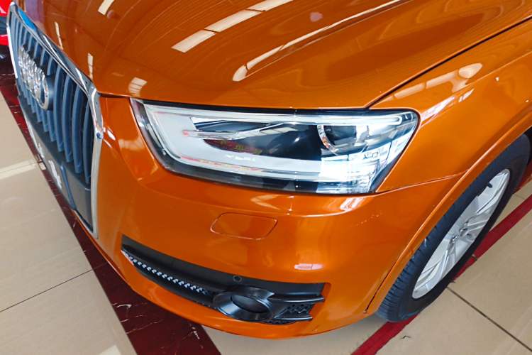 Used Audi Q3 2015 35 TFSI Comfort Model Left Front Headlight