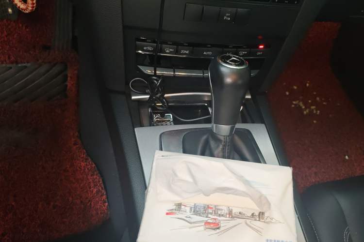 Used Mercedes-Benz E-Class 2012 E 200 CGI Coupe Gear Lever