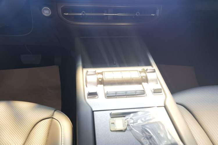 Used Tank 300 2025 2.0T Conqueror
